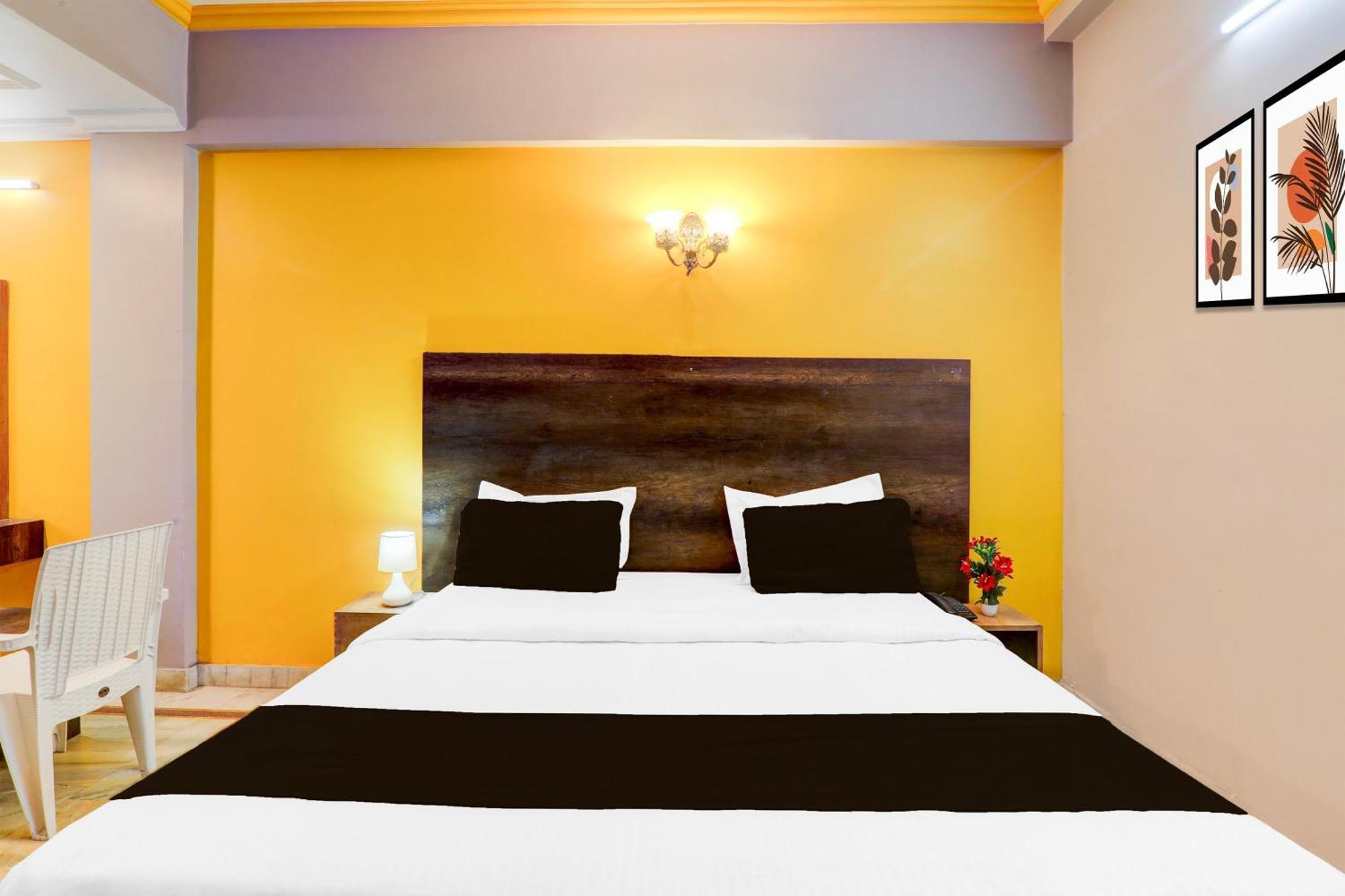 Super Hotel O Insaf Nagar Munshipuliya Formerly Vibrant Chinhat Exterior foto